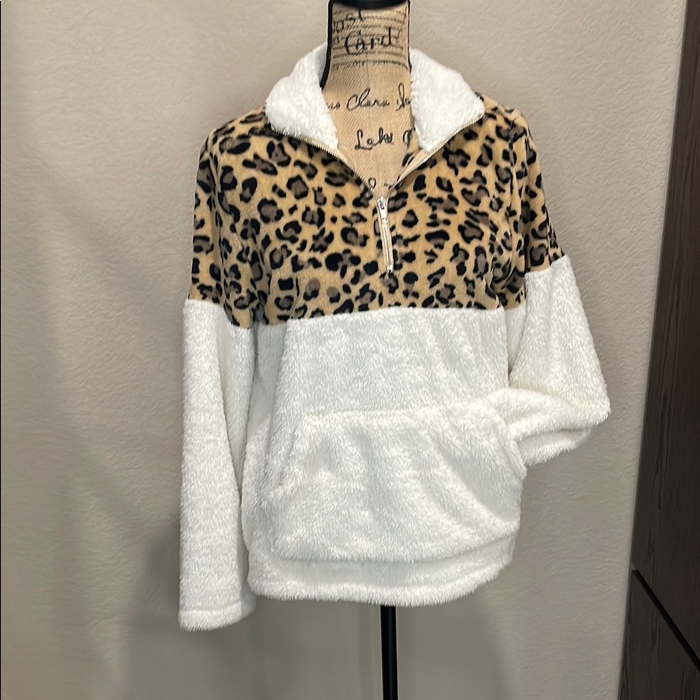 Leopard Print and White Fleece 1/4 Zip Sweatshirt